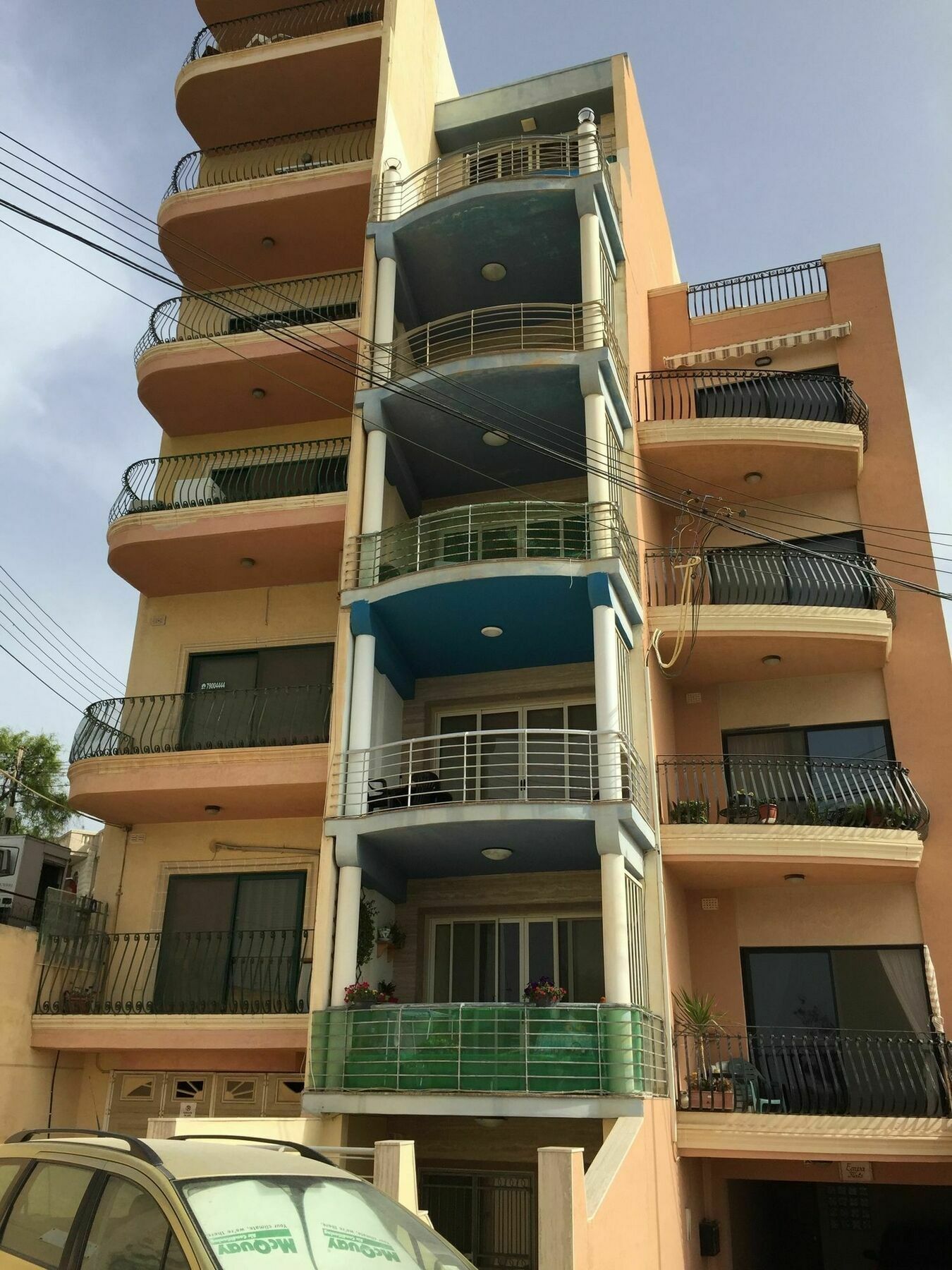 Seafront Apartment Blue Water セント・ポールズ・ベイ エクステリア 写真